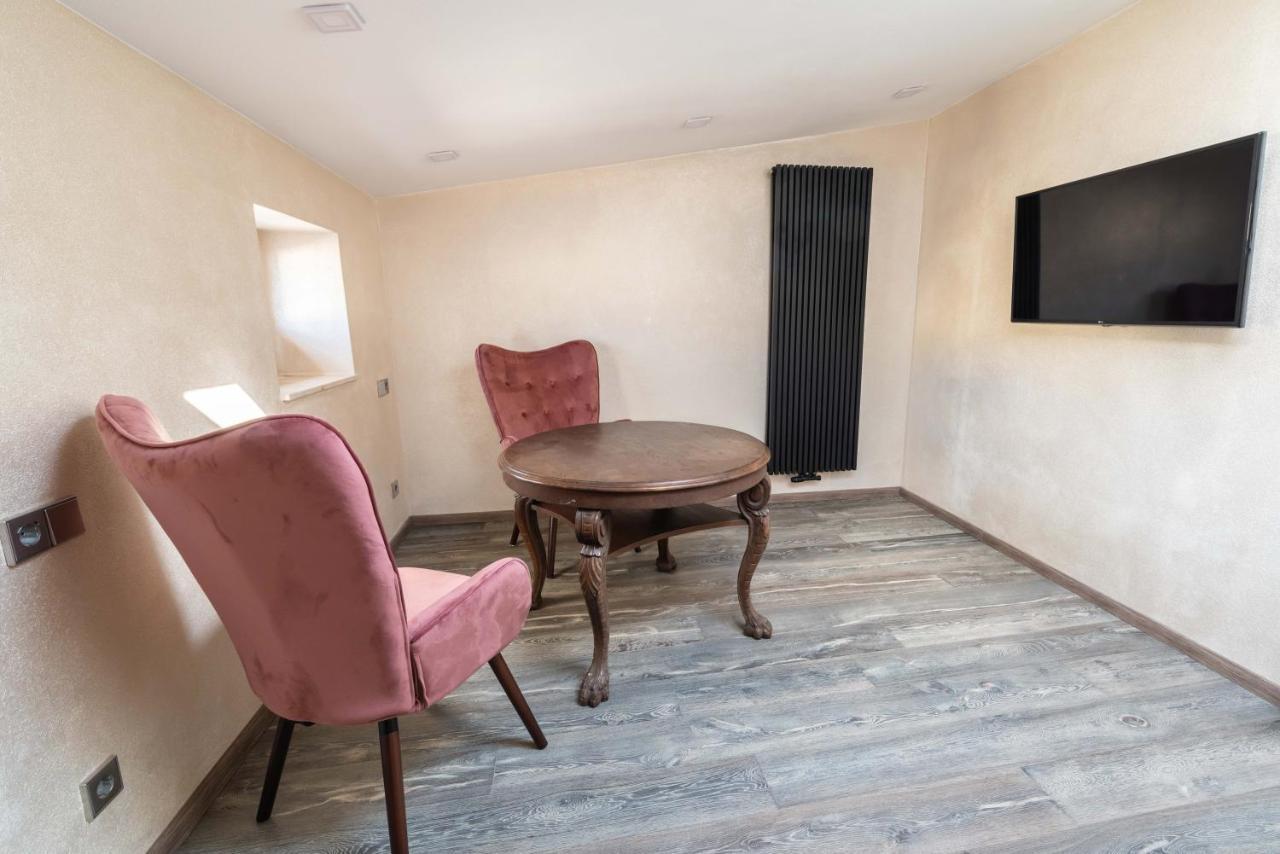 Hotel Liebknecht 13 à Bernburg Extérieur photo