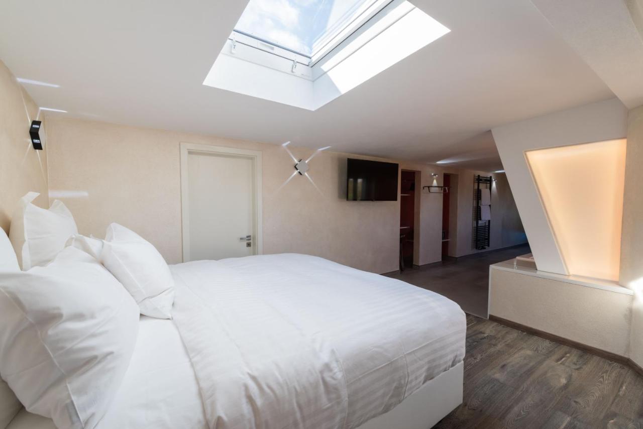 Hotel Liebknecht 13 à Bernburg Extérieur photo